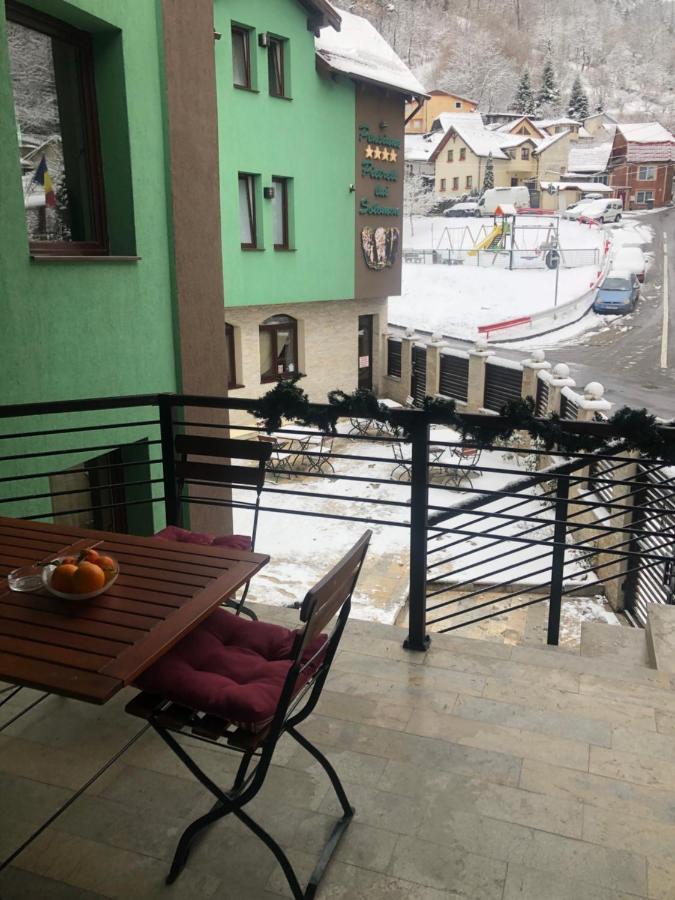 Pietrele Lui Solomon Hotel Brasov Exterior photo