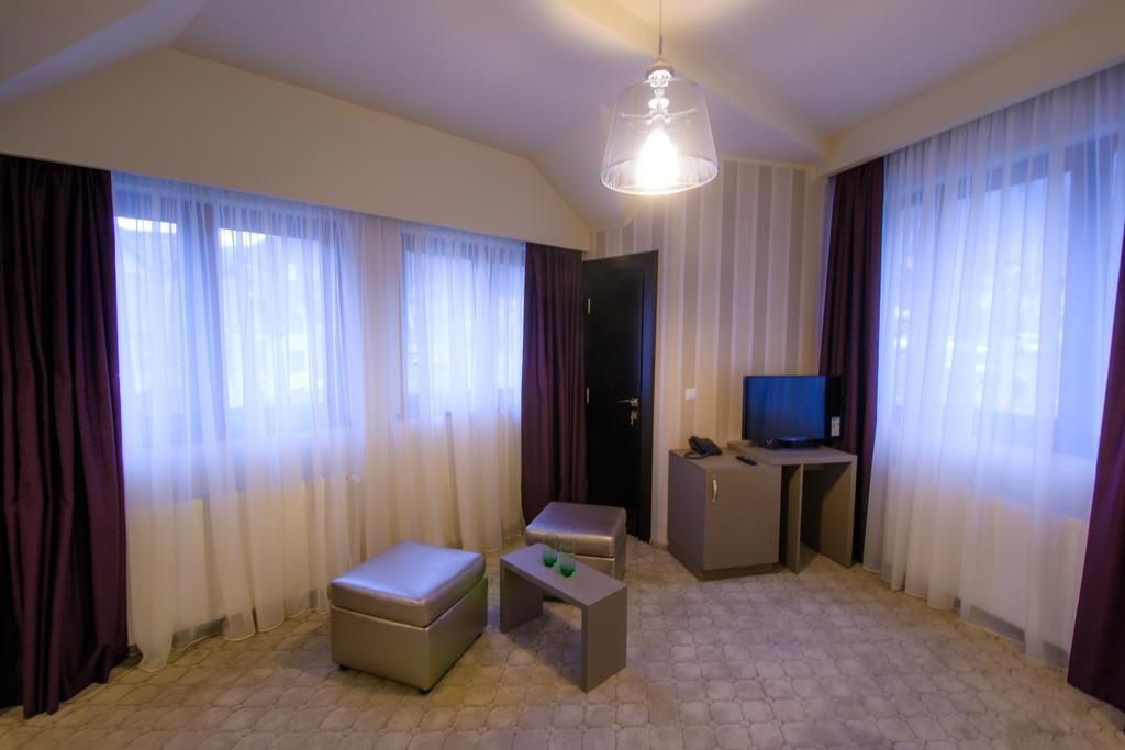 Pietrele Lui Solomon Hotel Brasov Exterior photo