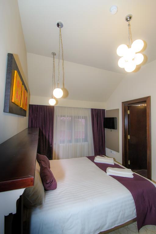 Pietrele Lui Solomon Hotel Brasov Exterior photo